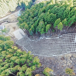 特選「ドローンと治山」