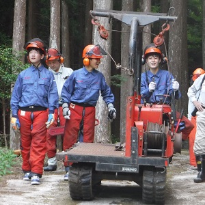 特選「林業の若き担い手たち」